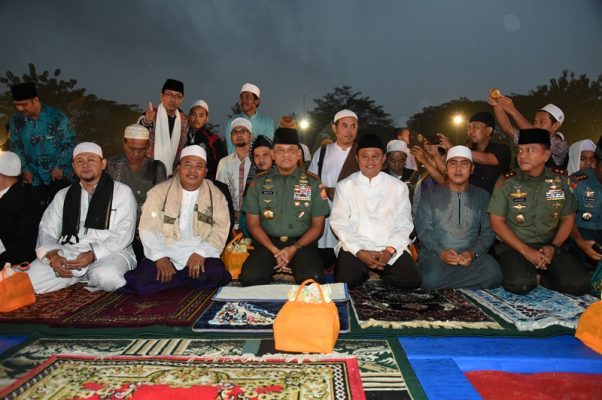 Hasil gambar untuk Panglima TNI : Perjuangan Kemerdekaan Dijiwai Nilai-Nilai Religius Pemuka Agama