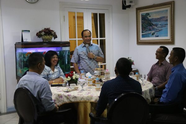Kasal Undang Makan Malam Personel Satgas MTF TNI