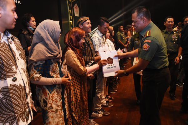 Hasil gambar untuk Panglima TNI : Festival Film Nusantara Tumbuhkan Rasa Nasionalisme